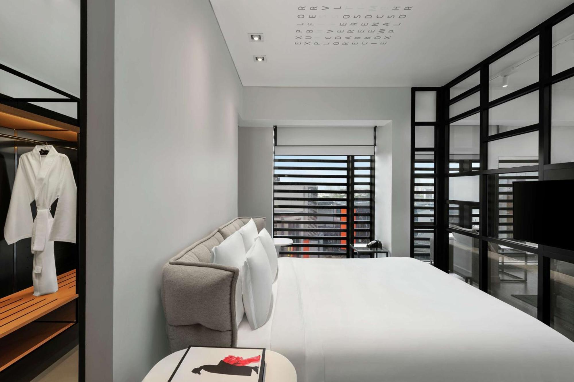 Отель Canopy By Hilton Al Seef