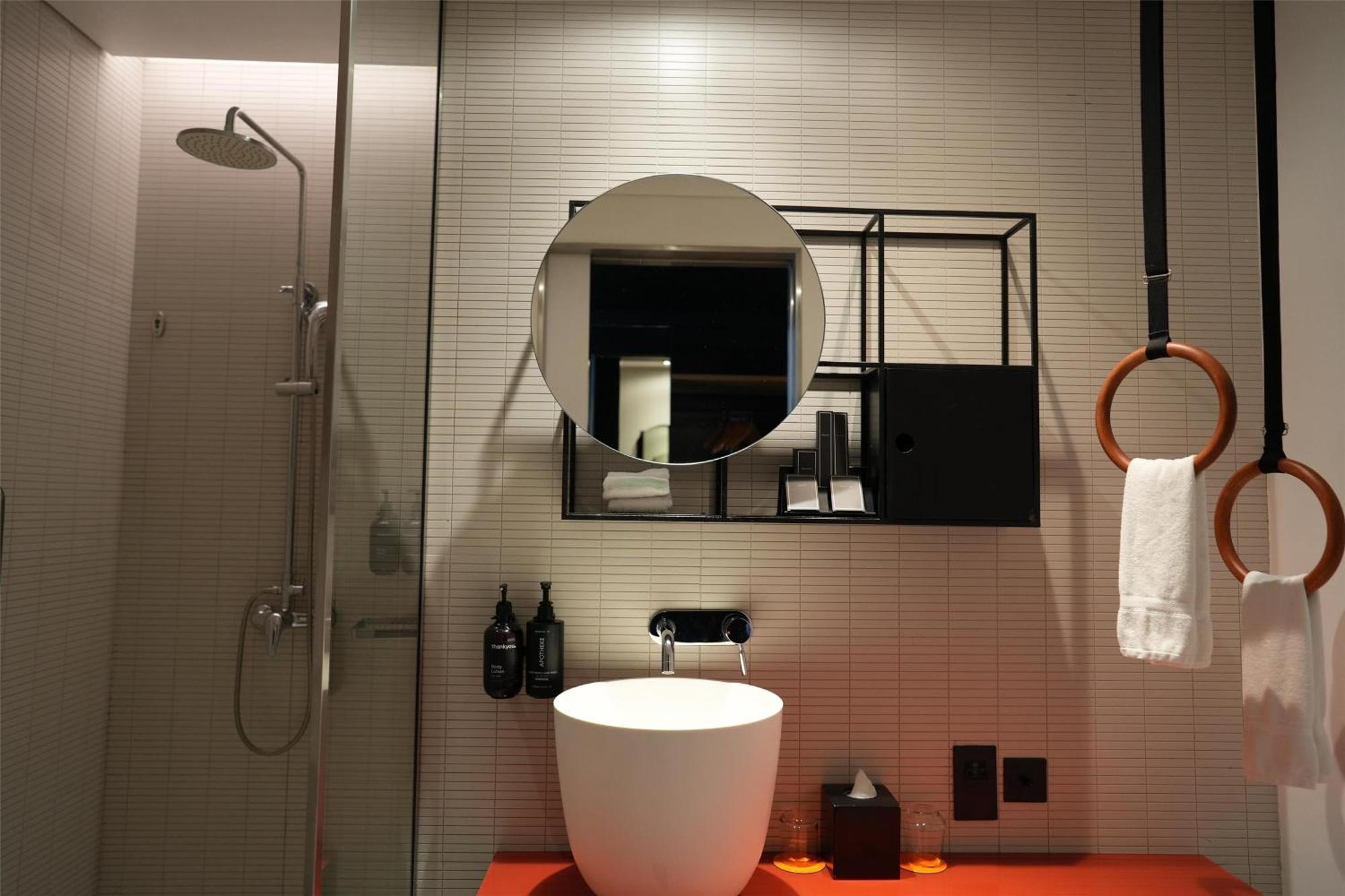 Canopy By Hilton Al Seef Отель 4*